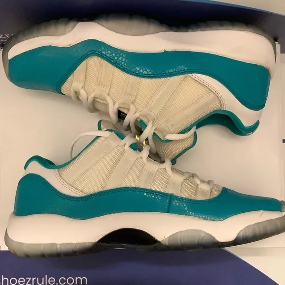 Air Jordan 11 Low Aqua Safari Kids Size 6.5y