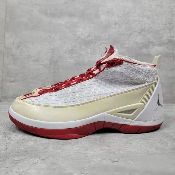 Air Jordan 15 Retro SE White Red Mens Size 13 2008 Tinker Hartfield Rare Sneaker
