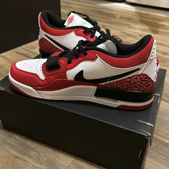 Air Jordan Legacy 313 Low Red Black White Brand New Size 10.5