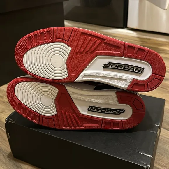 Air Jordan Legacy 313 Low Red Black White Brand New Size 10.5