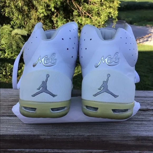 Air Jordan White Melo 5.5 311862-101 Size In Youth 7 Size Women 8.5