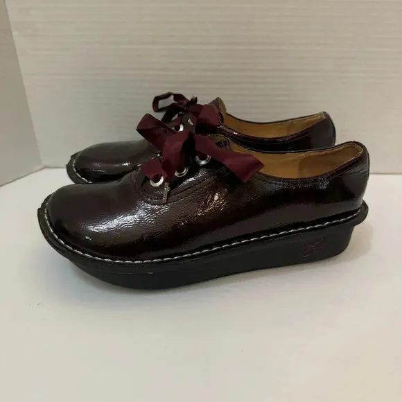Alegria Wine Patent Leather Lace Up Comfort Shoes