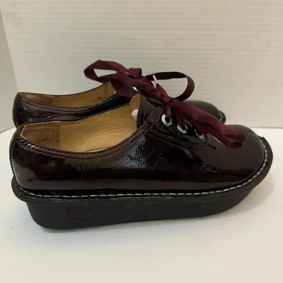 Alegria Wine Patent Leather Lace Up Comfort Shoes