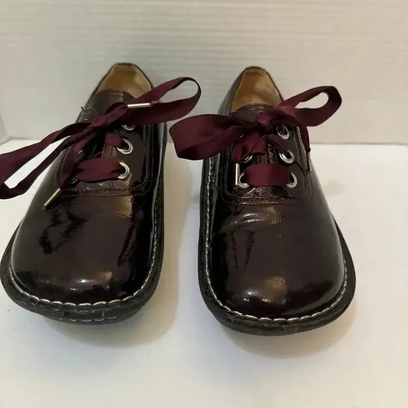 Alegria Wine Patent Leather Lace Up Comfort Shoes