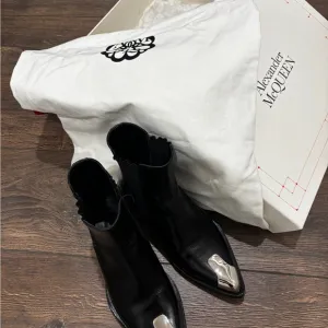 Alexander McQueen Black Leather Men's Shoes