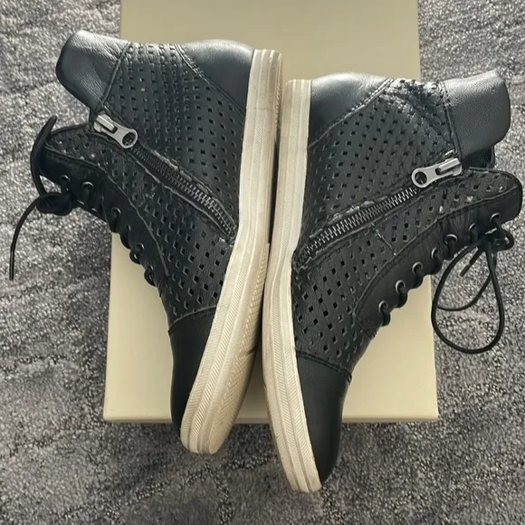 All Black high top perforated zipper shoes 37