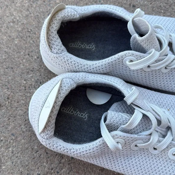 Allbirds Men’s Size 10 White Knit Sneakers Lace-Up Lightweight Eco Shoes