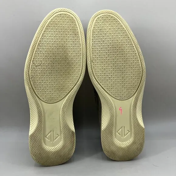Amberjack The Loafer Men's Size 8 M Gray Suede Low Top Comfort Slip On Shoes