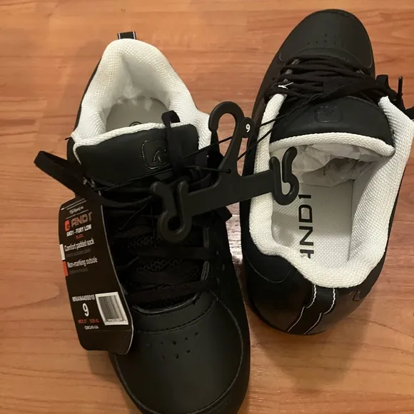 AND1 FURY LOW Men's Athletic Shoes Sneakers Size 9 Black &amp; White