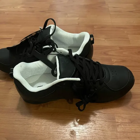 AND1 FURY LOW Men's Athletic Shoes Sneakers Size 9 Black &amp; White