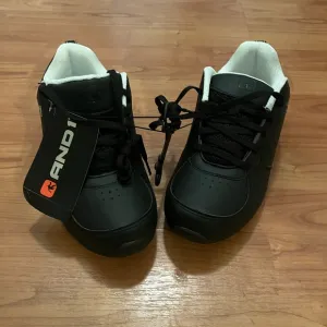 AND1 FURY LOW Men's Athletic Shoes Sneakers Size 9 Black &amp; White
