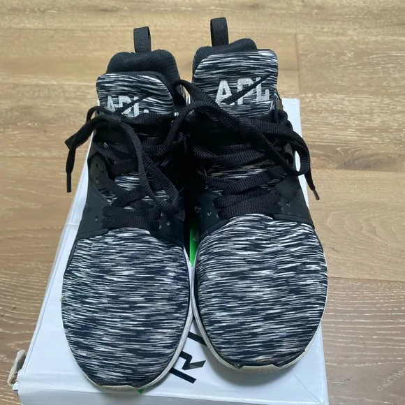 APL Ascend Mid Top Sneaker Athletic Shoes Black 8.5