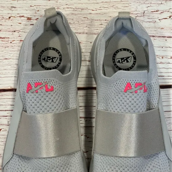 APL Techloom Bliss Slip-On Running Shoes in Gray/Pink Sz 9.5