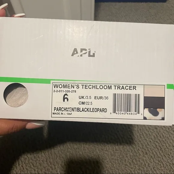 APL women’s tech loom racer running shoes