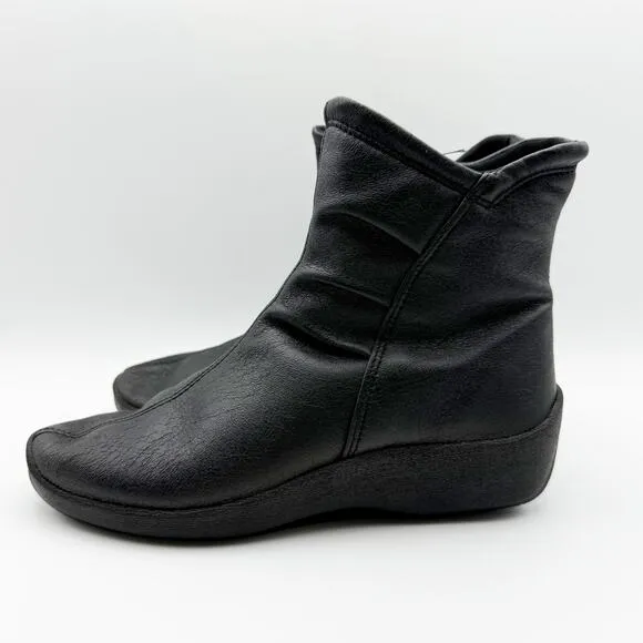 Arcopedico Womens L19 Boots EU 35 US 5 Black Vegan Leather Water Resistant NIB