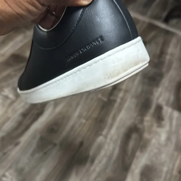 Armani Exchange Men’s Low Top sneakers Shoes Men’s Size 9 Black and White 224851