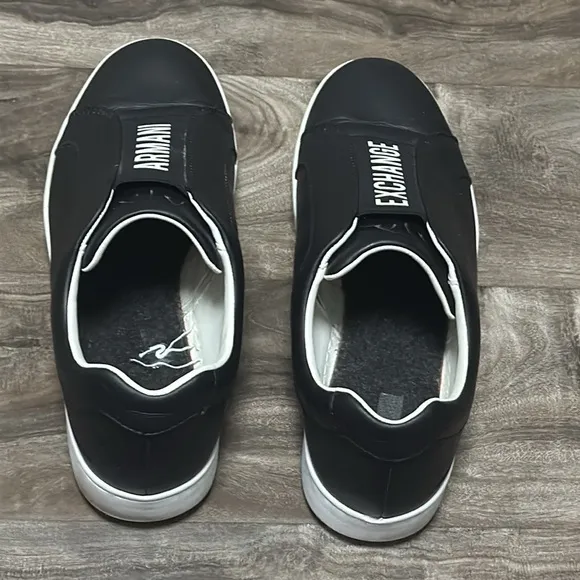 Armani Exchange Men’s Low Top sneakers Shoes Men’s Size 9 Black and White 224851
