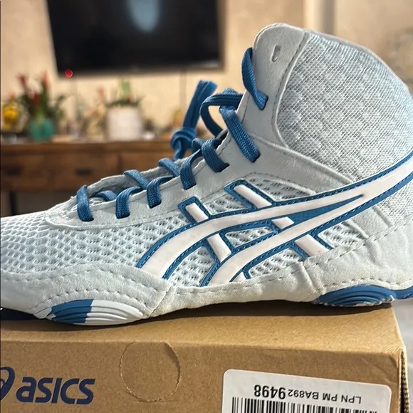 ASICS Blue and White Athletic Shoes High-Top Design