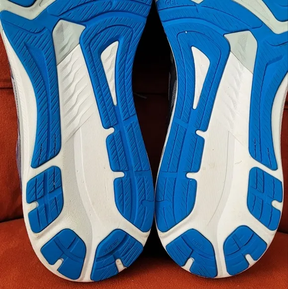 ASICS Men's GT-2000 10 Running Shoe (NO INSOLE) Size 11.5