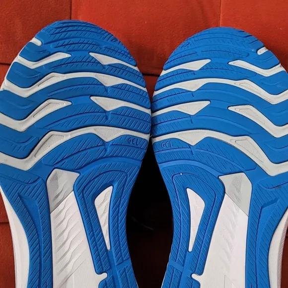 ASICS Men's GT-2000 10 Running Shoe (NO INSOLE) Size 11.5