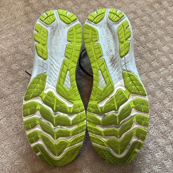 ASICS Men's GT2000 11 Gray and Green Running Shoes