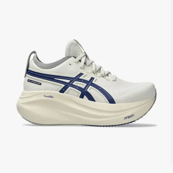 ASICS  WONENS Running Shoes Size 9 NWT SNEAKERSGEL-NIMBUS 27 ASICS TRACK CLUB