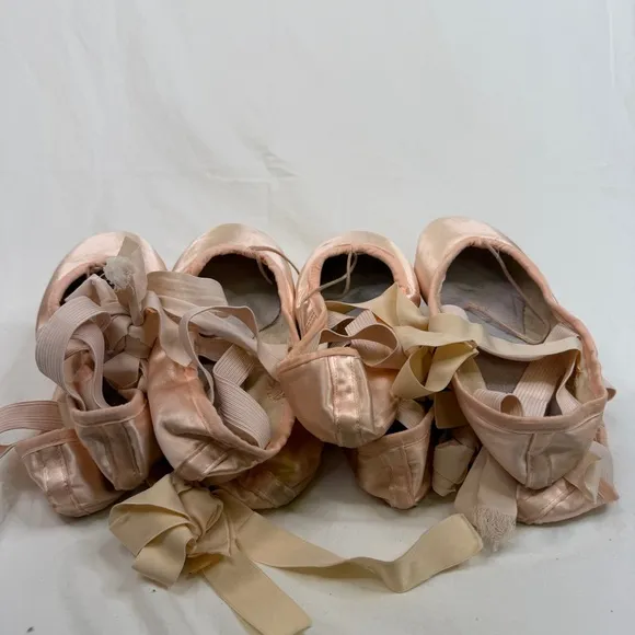 Ballet Pointe Shoes Craft Projects DEAD Not Danceable - ALL 4 PAIRS