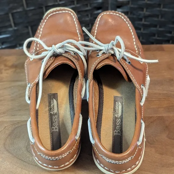 Bass Men's Brown Leather Boat Shoes Sz 7 Excellent Used Cond Deck Pool Beach