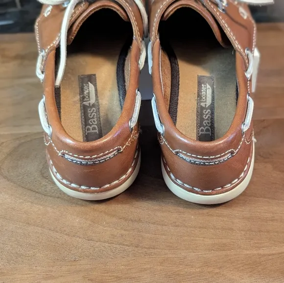 Bass Men's Brown Leather Boat Shoes Sz 7 Excellent Used Cond Deck Pool Beach
