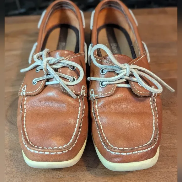 Bass Men's Brown Leather Boat Shoes Sz 7 Excellent Used Cond Deck Pool Beach