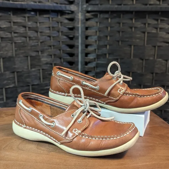 Bass Men's Brown Leather Boat Shoes Sz 7 Excellent Used Cond Deck Pool Beach