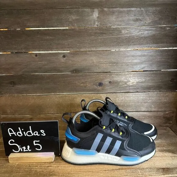 Big Kids Adidas NMD V3 Black Athletic Running Comfort Sneakers Shoes Size 5 Y