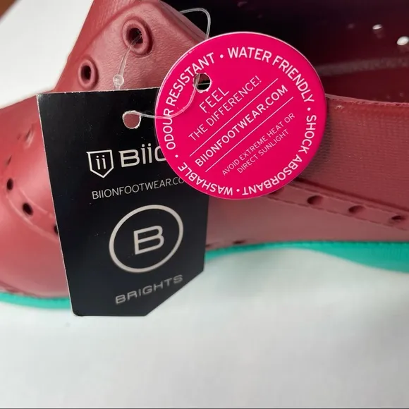 Biion Brights Brick Red and Teal Spikeless Oxford Golf Shoes Size 10