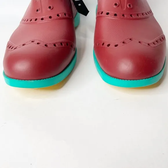 Biion Brights Brick Red and Teal Spikeless Oxford Golf Shoes Size 10