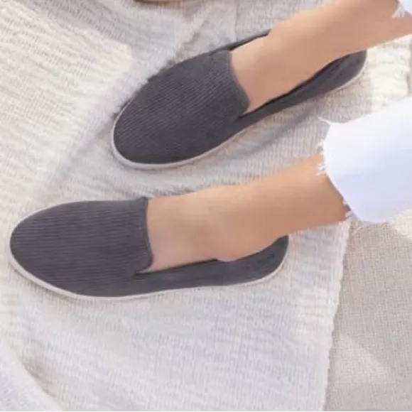 BIRDIES The Swift Corduroy Slip On Sneaker in Charcoal Gray - Like New, …