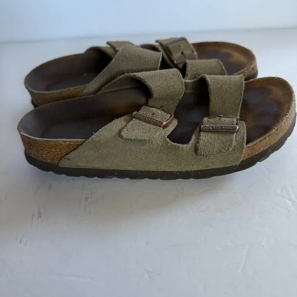 Birkenstock Arizona Soft Footbed Taupe Suede Size 5-5.5