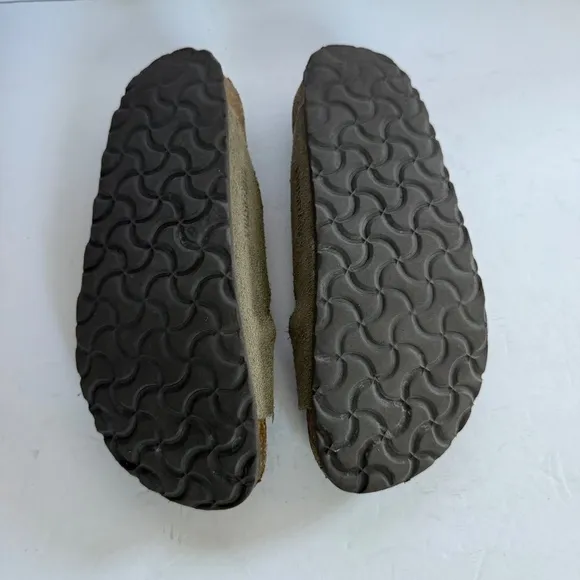 Birkenstock Arizona Soft Footbed Taupe Suede Size 5-5.5