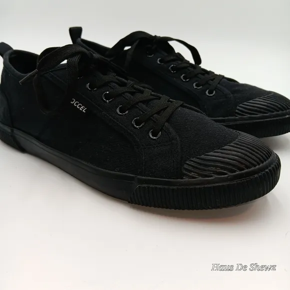 Black Foccel Low-Top Sneakers with Rubber Toe Cap