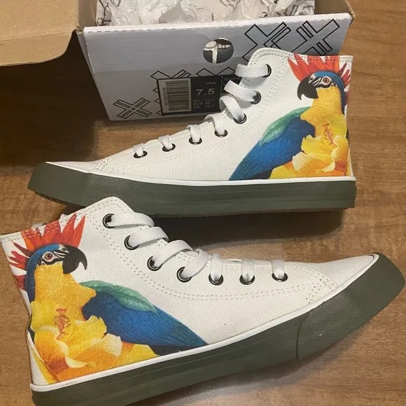 BLANX Women's High-Top Limited-Edition Cotton Sneaker or Tennis Shoe, Iguana,7.5
