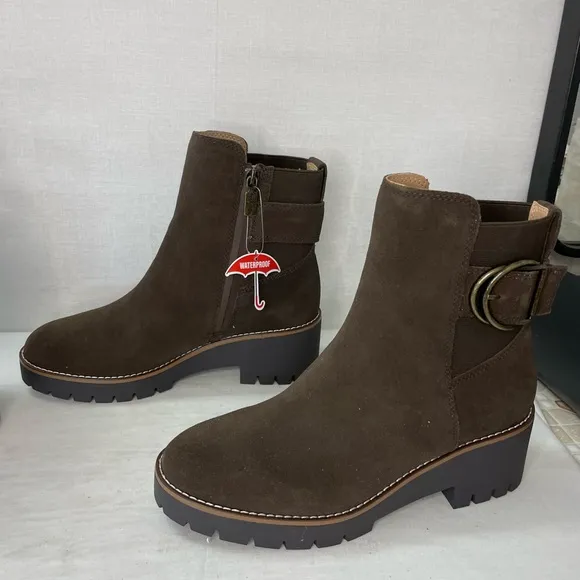 Blondo Dagger Waterproof‎ Nubuck LeatherBooties - Size 8.5 NWOB