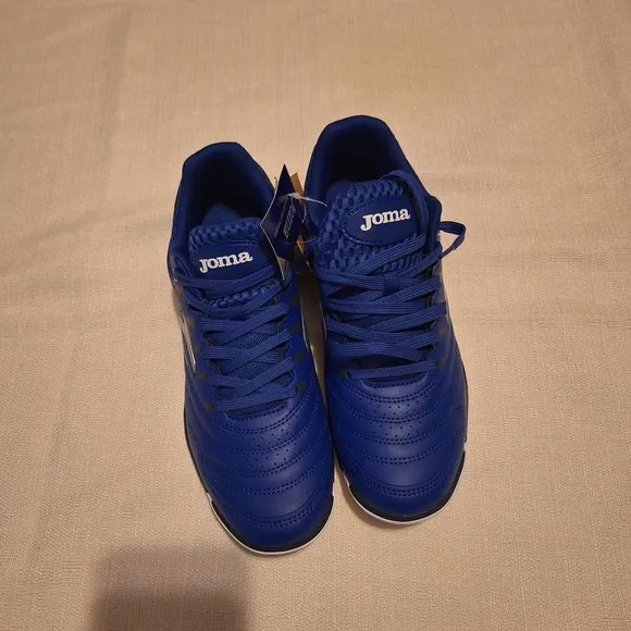 Blue Performance Athletic Shoes with Gold Highlights