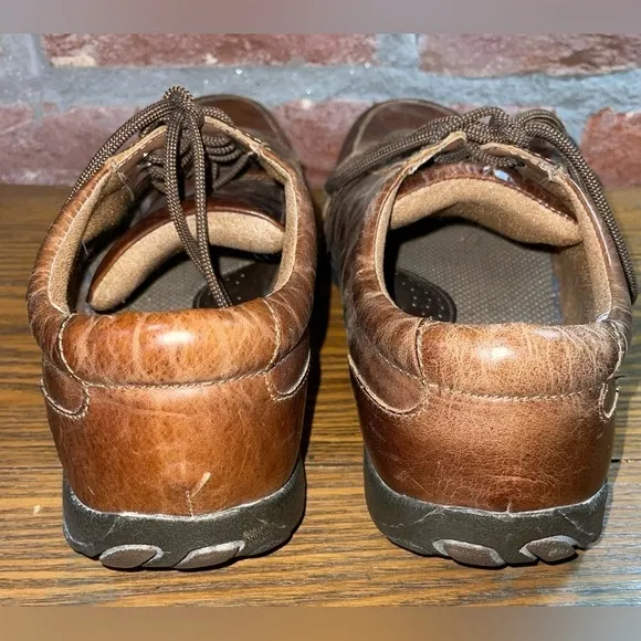 B.O.C Men's Size 10.5 M Canto Brown Full Grain Leather Lightweight Oxford Shoes