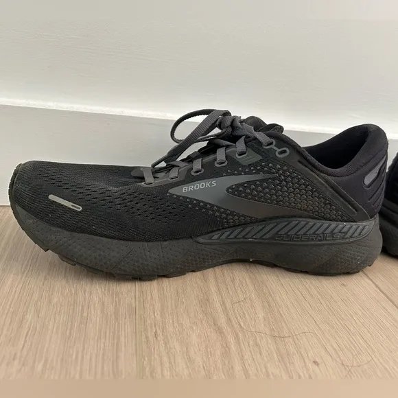 Brooks Adrenaline 22 GTS