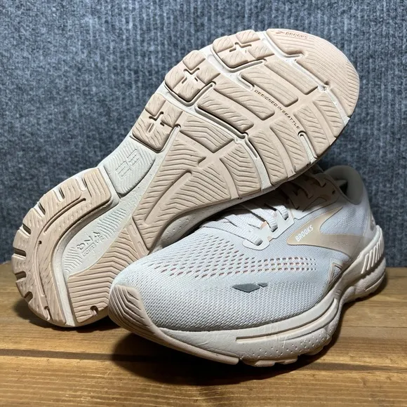 Brooks Adrenaline GTS 23 Womens Size 10.5 Running Shoes Off White 1203811B259