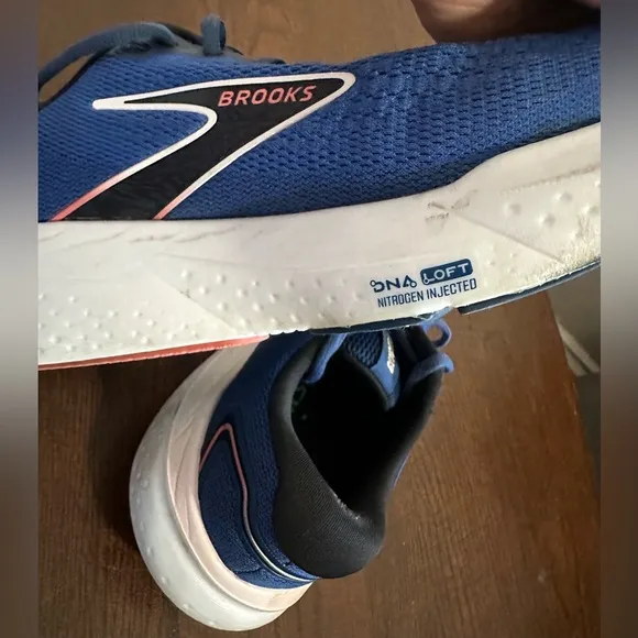 Brooks Blue and White Athletic Shoes with Cushioned Midsole
