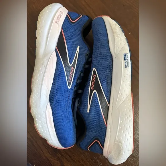 Brooks Blue and White Athletic Shoes with Cushioned Midsole