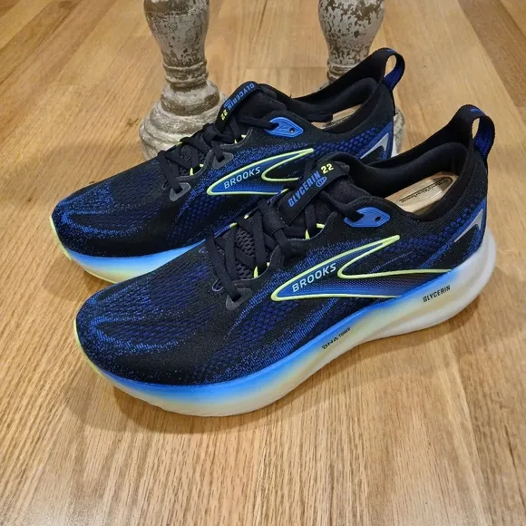 Brooks Glycerine 22 Comfort/Running/Medical Field Shoes Size 9 Men/10.5 Women