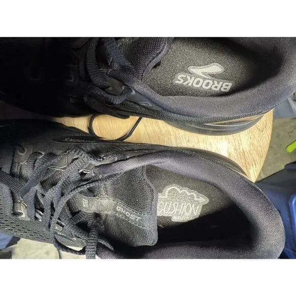 Brooks Men's Ghost 15 Lace Up Running Shoes Black Size:8.5 WIDE (2E) $120‎