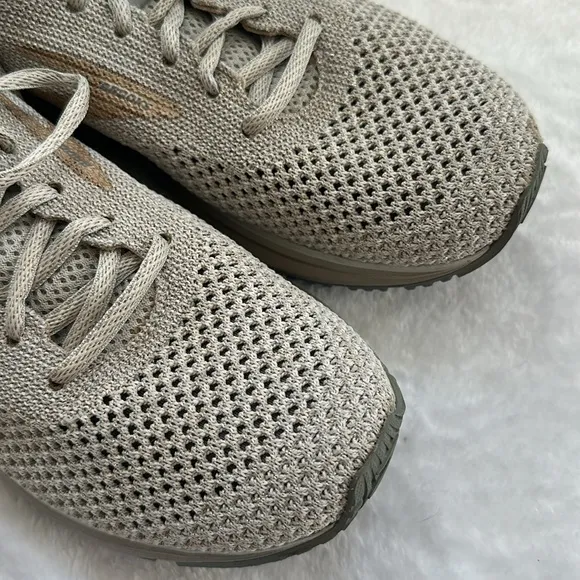 Brooks Women’s Metallic Gold Breathable Running Athletic Comfort Sneaker 9.5