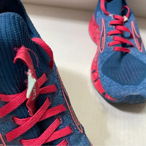 Brooks Women's Size 7.5 Levitate StealthFit 5 Running Shoes